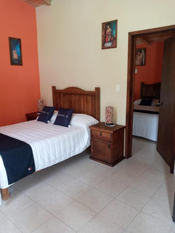 Casa Manning Y Salon La Troje Hotel Omitlan de Juarez Bagian luar foto