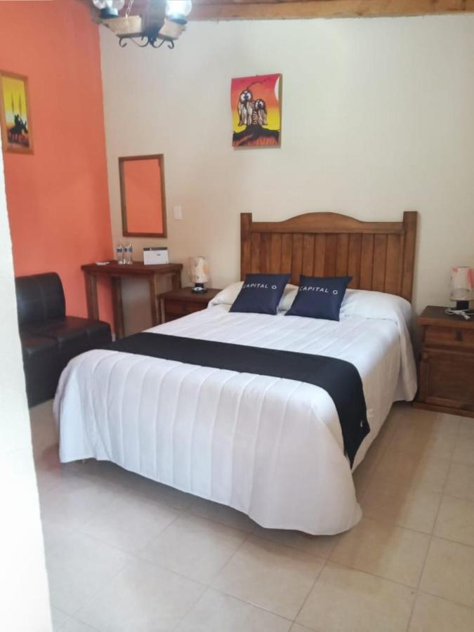 Casa Manning Y Salon La Troje Hotel Omitlan de Juarez Bagian luar foto