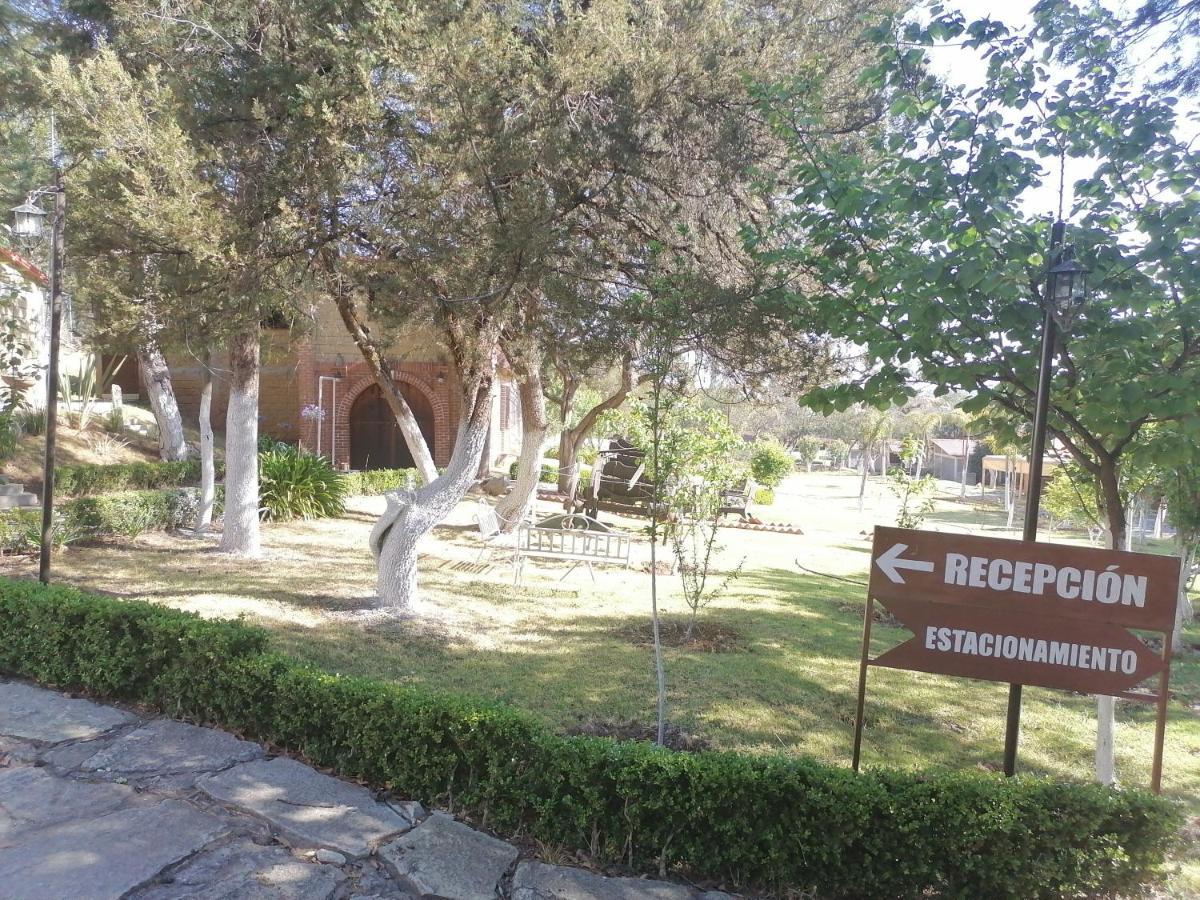 Casa Manning Y Salon La Troje Hotel Omitlan de Juarez Bagian luar foto